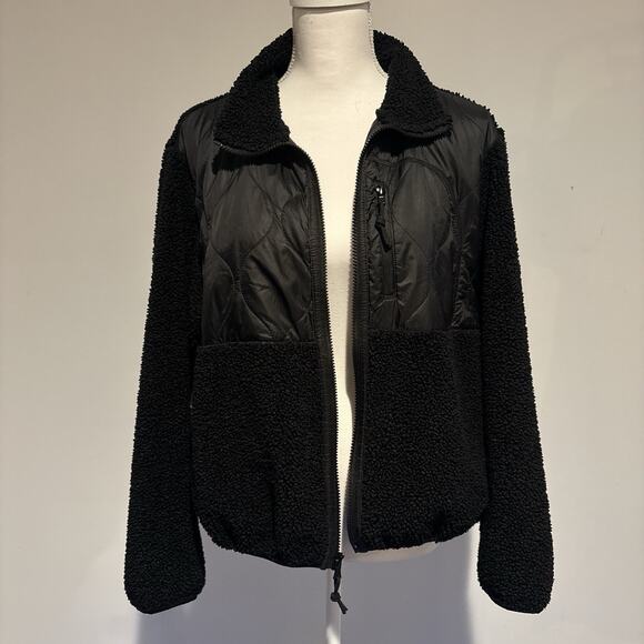 Old Navy Get After It Black Sherpa Fleece Jacket Size M - Picture 7 of 7